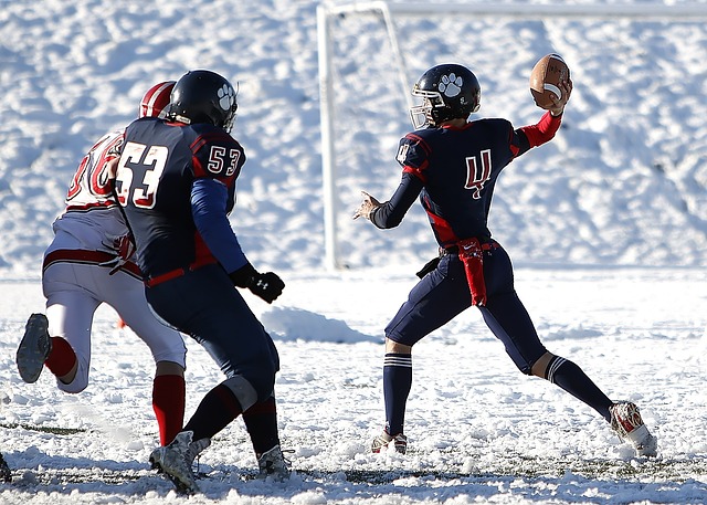 也与教练策 也与教练策